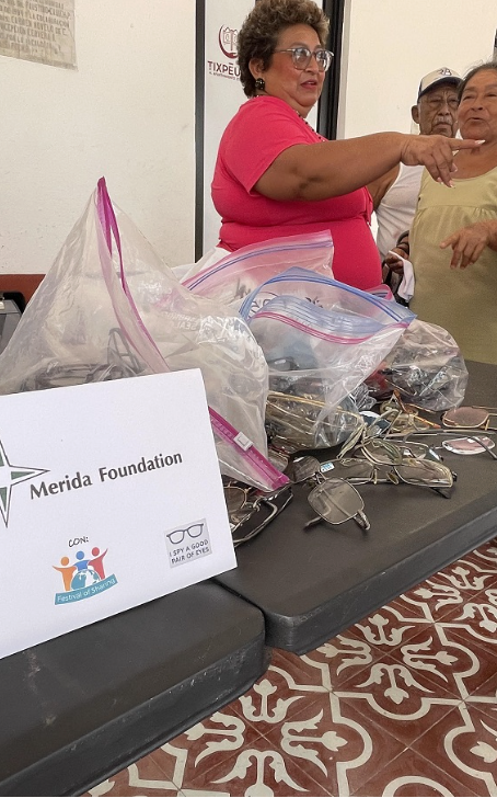 Merida Foundation glasses distribution
