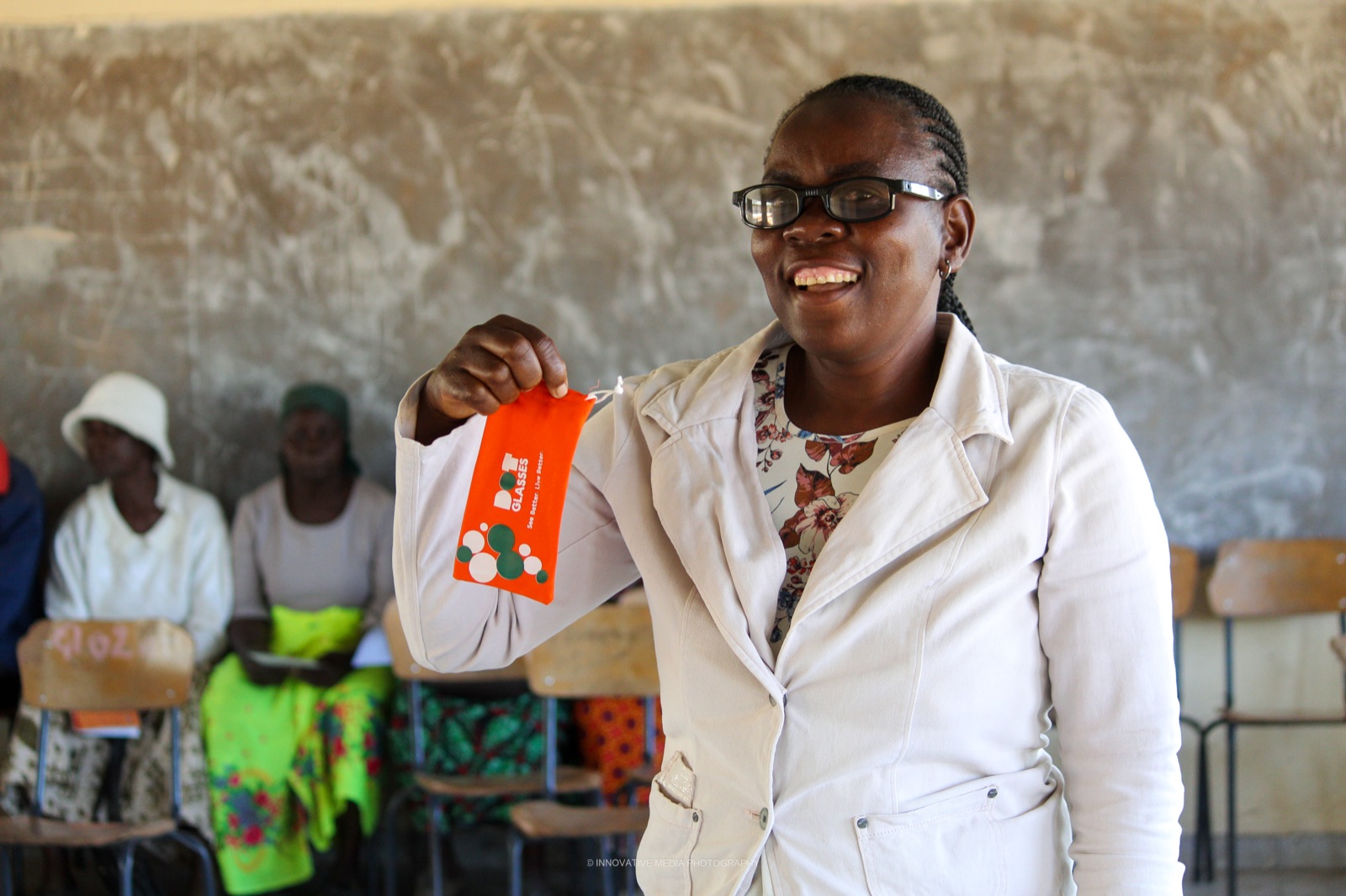 Distributing glasses in Zimbabwe